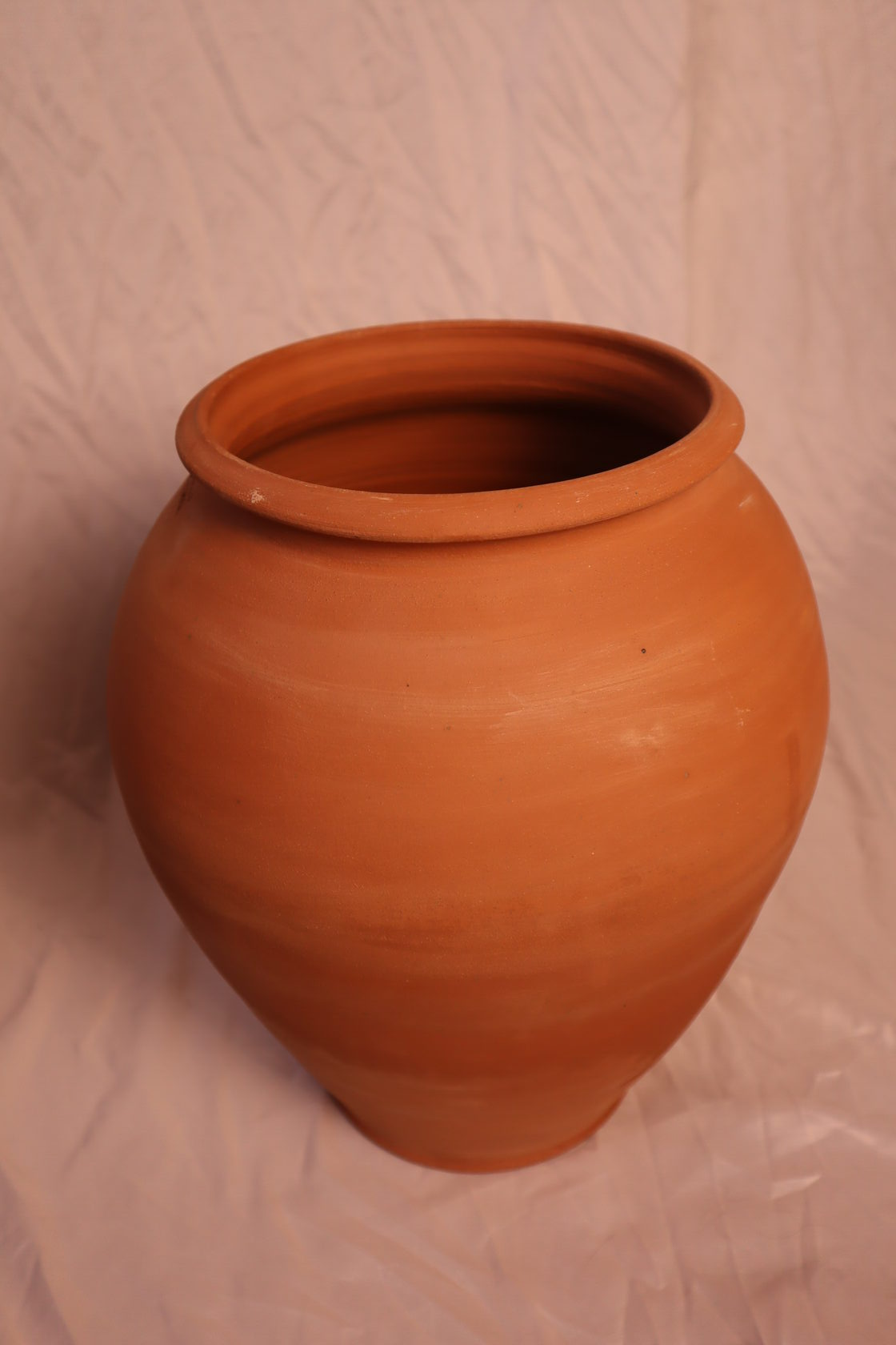 Корчага, горшок из глины