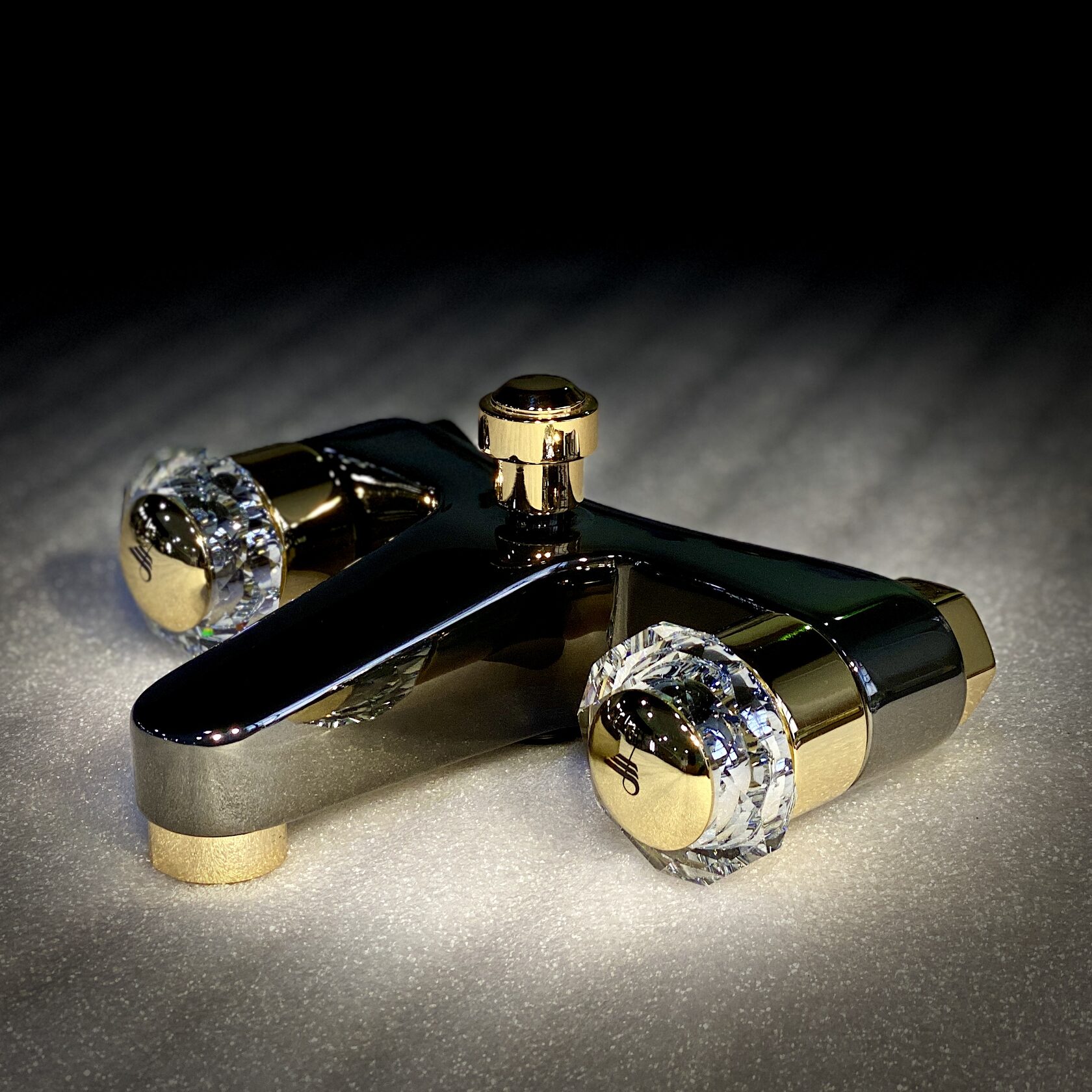 покраска смесителя