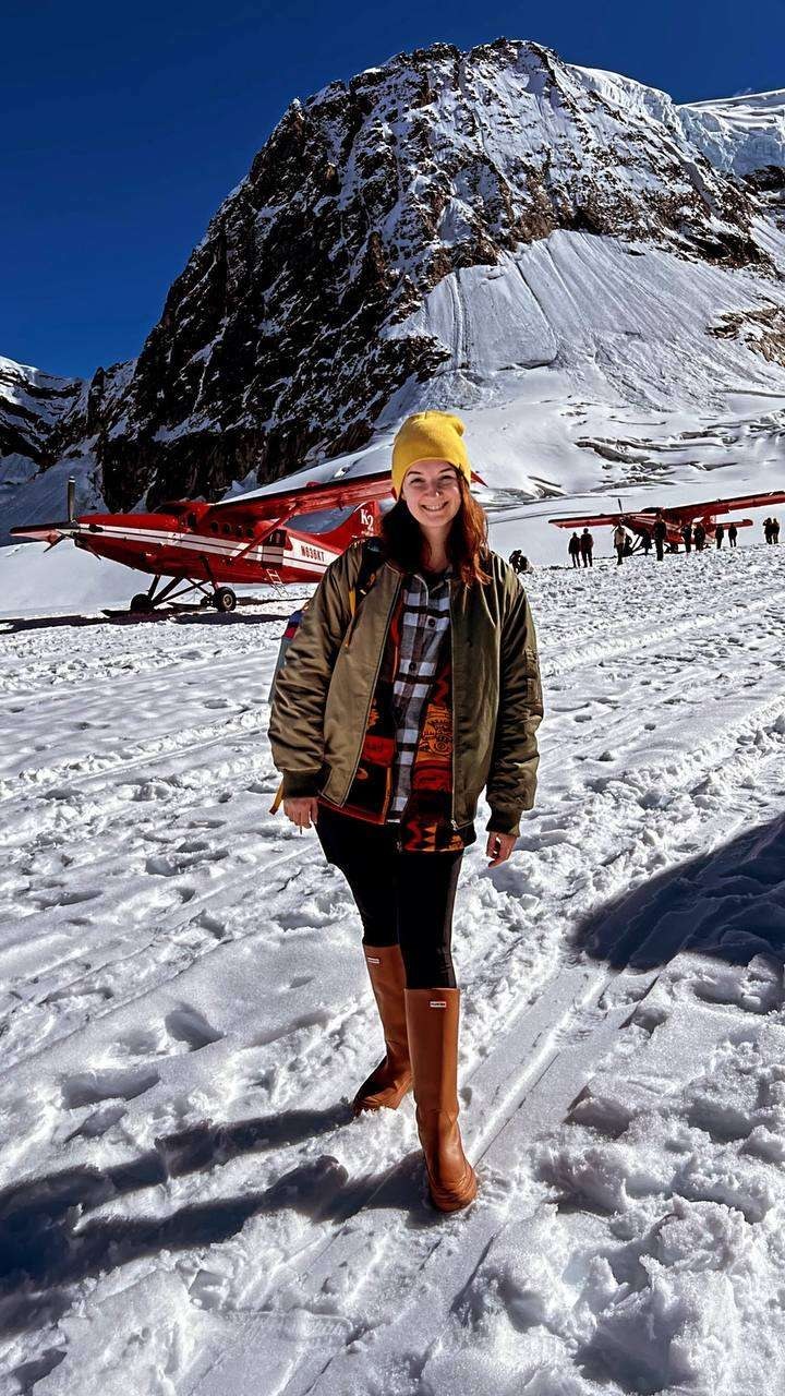 Maria in the snow