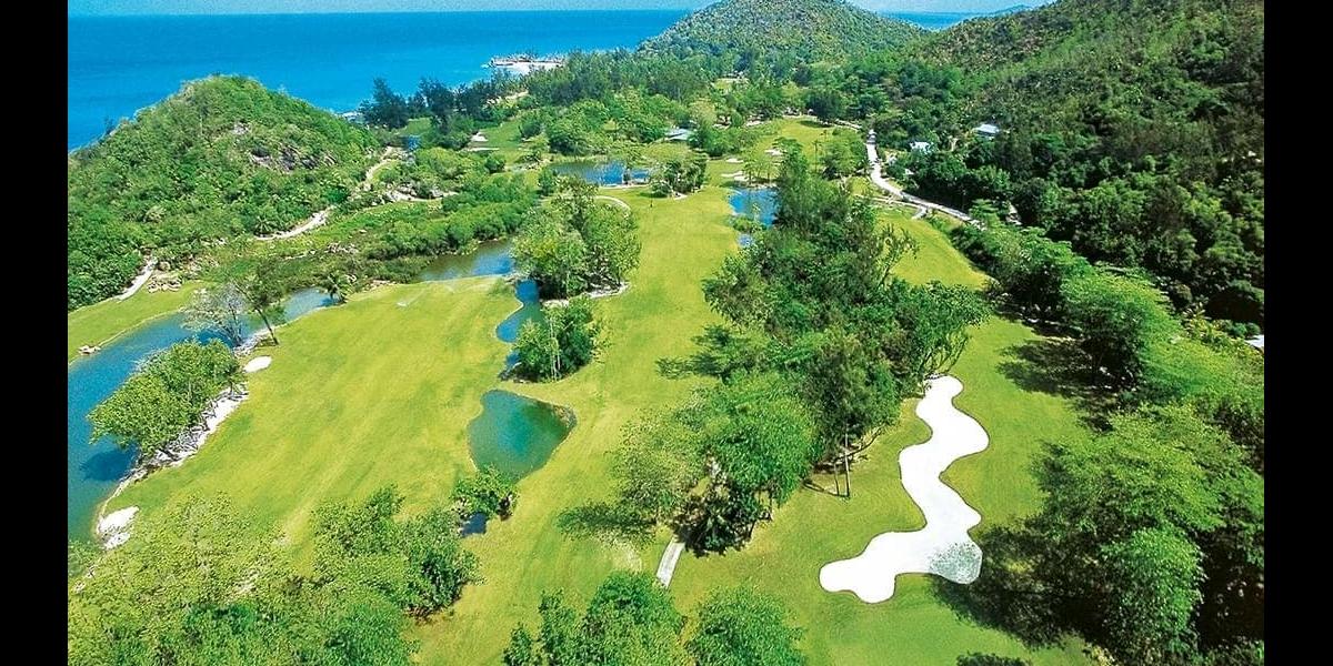 Constance Lemuria Seychelles с высоты