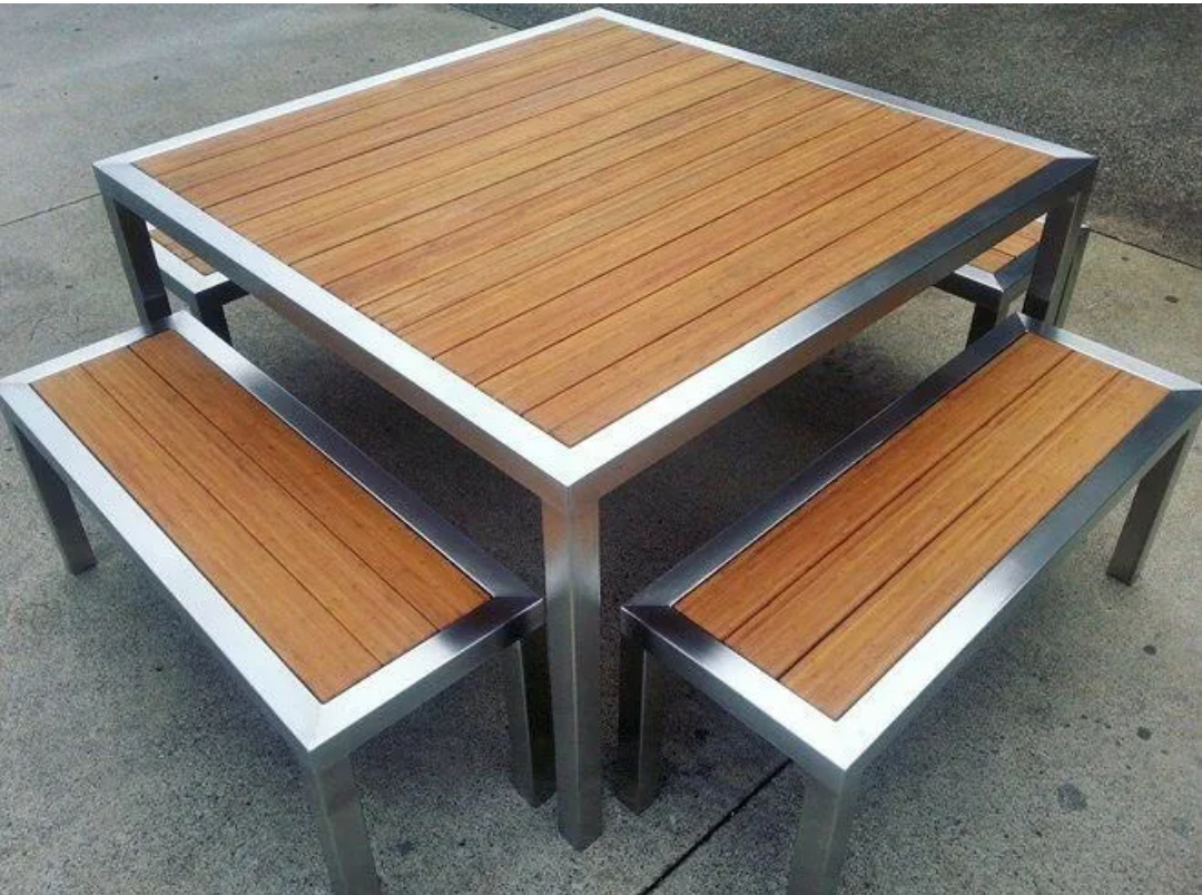 столы и стулья из металла и дерева