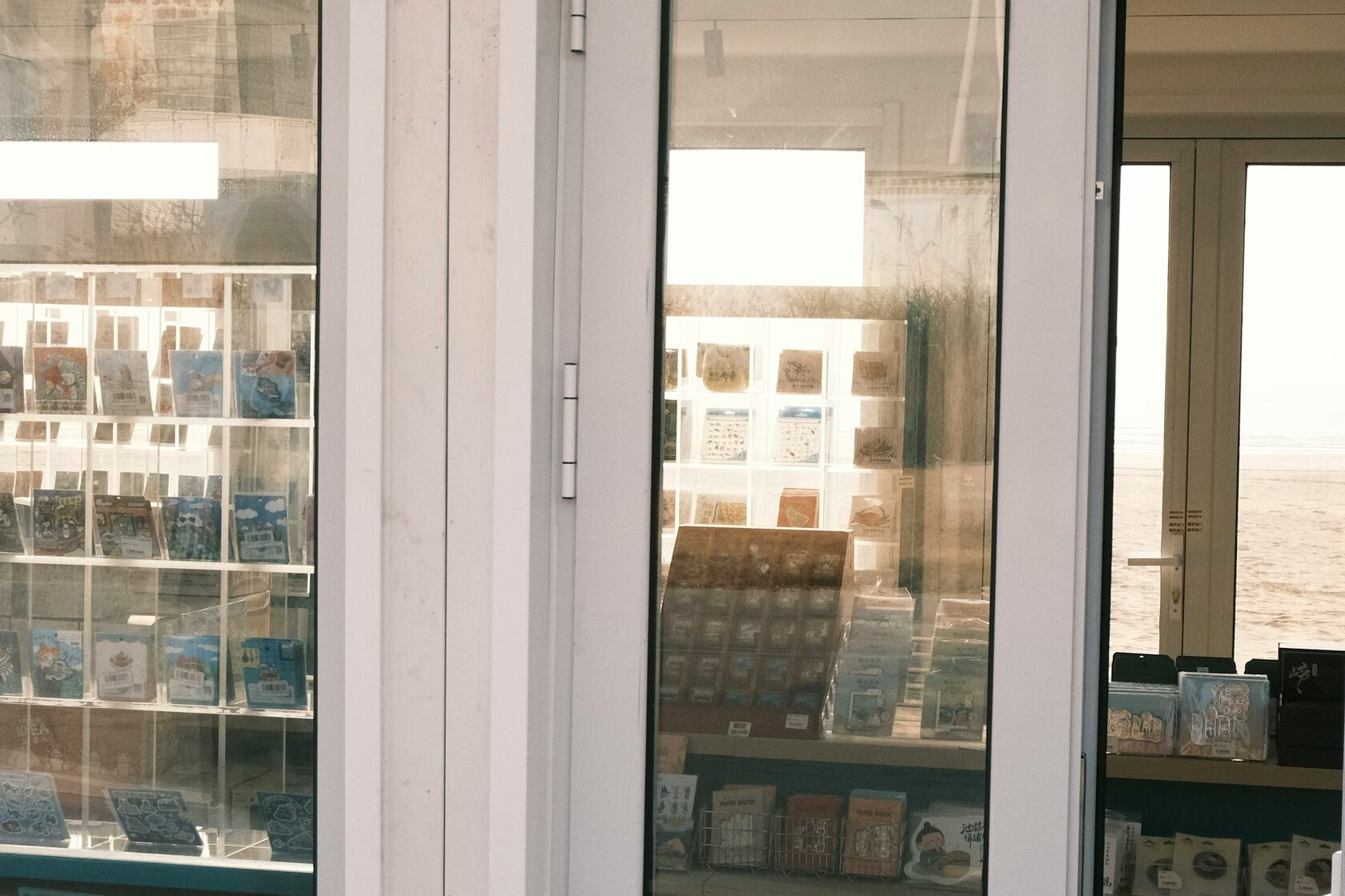 Паллеты с листовым стеклом на складе готовой продукции
