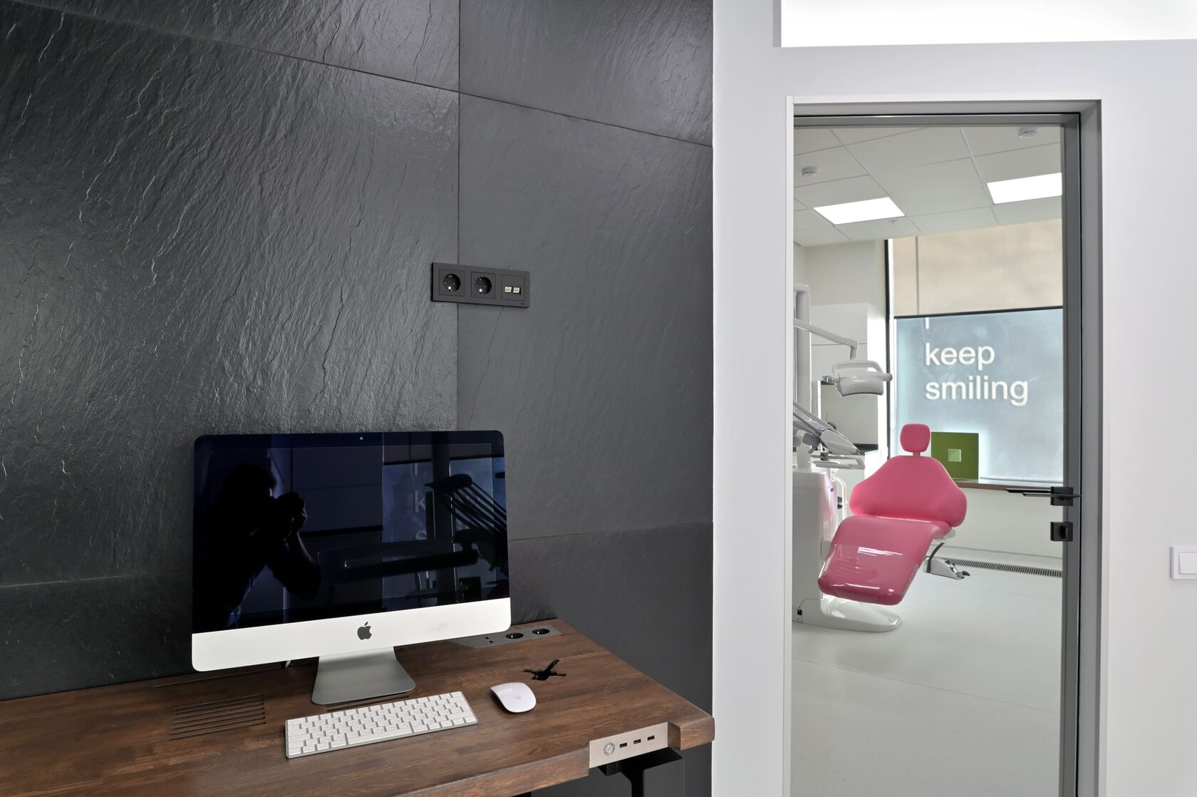 Современное лечение зубов в стоматологии Пробел в Москве