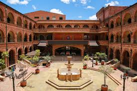 Bogotá - Universidad Santo Tomás