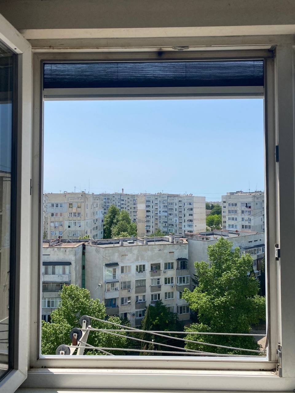 Оконная плиссе — открытый проём · работа ЭВОКОМ