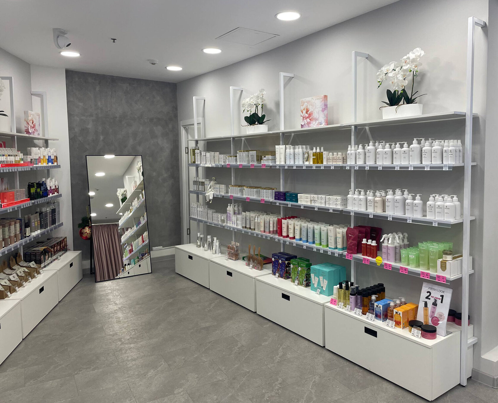 Модульные стеллажи для магазина LS-STYLE