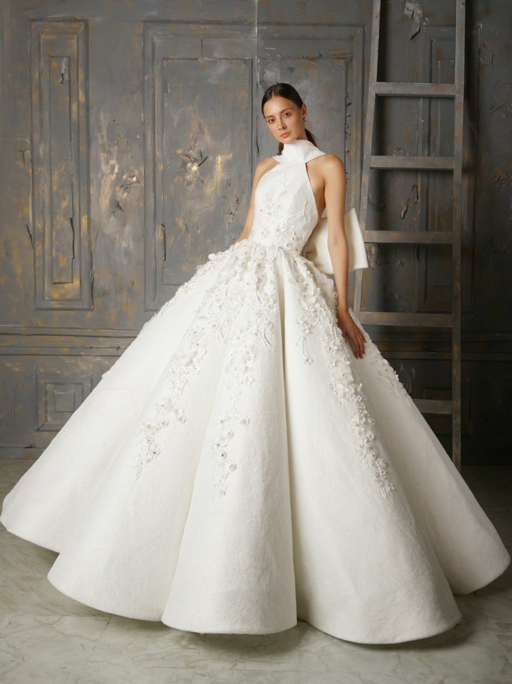Свадебное платье объемное — фото
