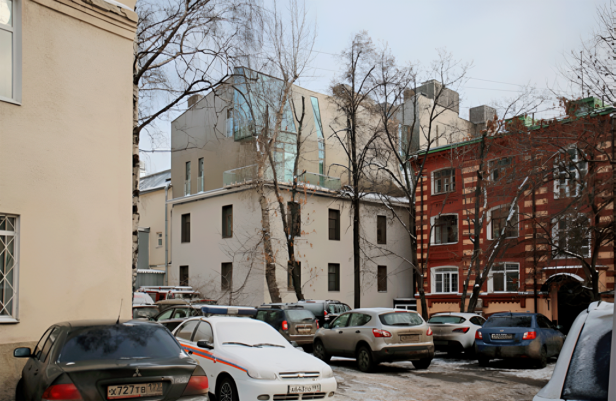 Reconstruction of an Apartment House in Kislovsky Lane