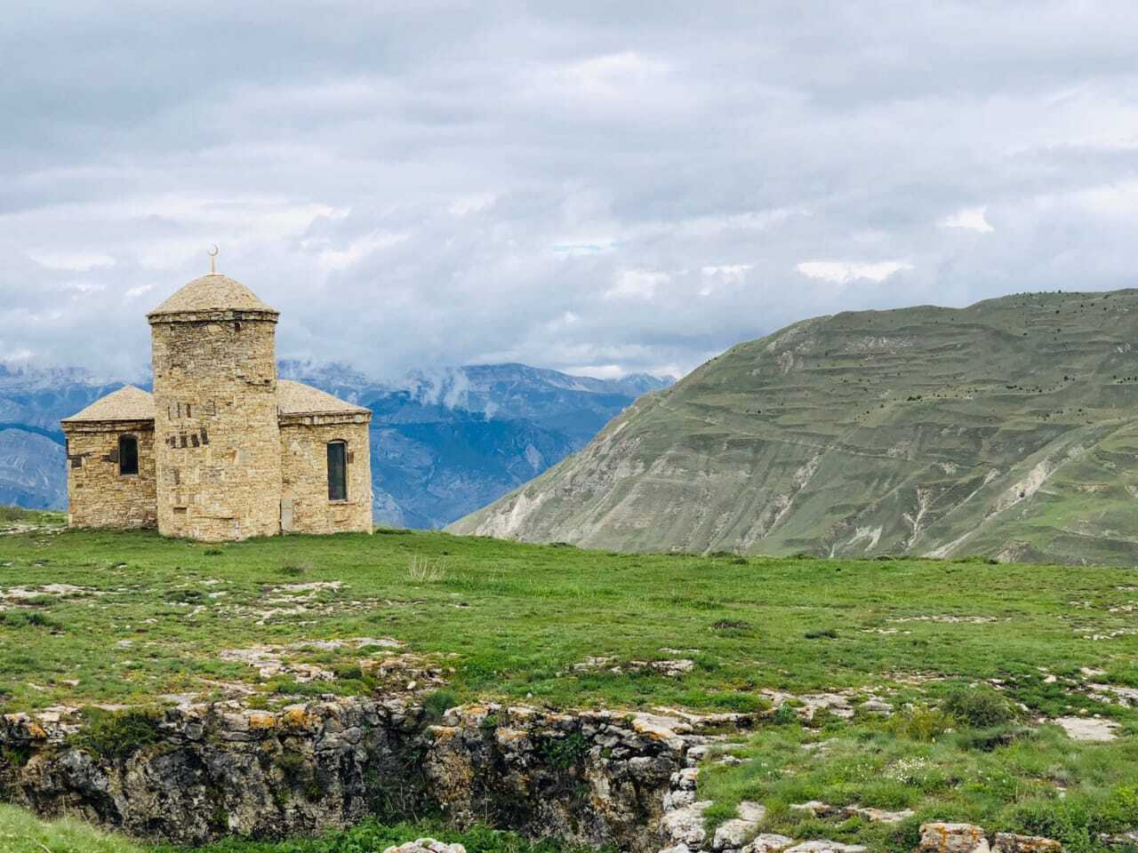 Хунзах - самое густонаселенное высокогорное плато в Европе