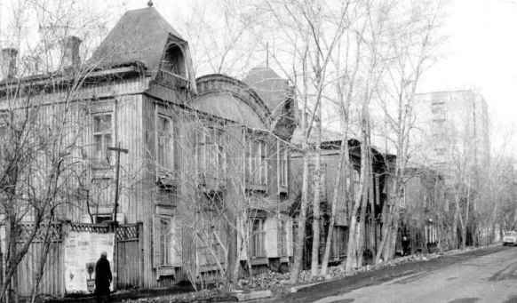 Усадьба дом врача гланца красноярск. Дом а. Мордвинов. Архитектор а. Москва улица горького дом 9.