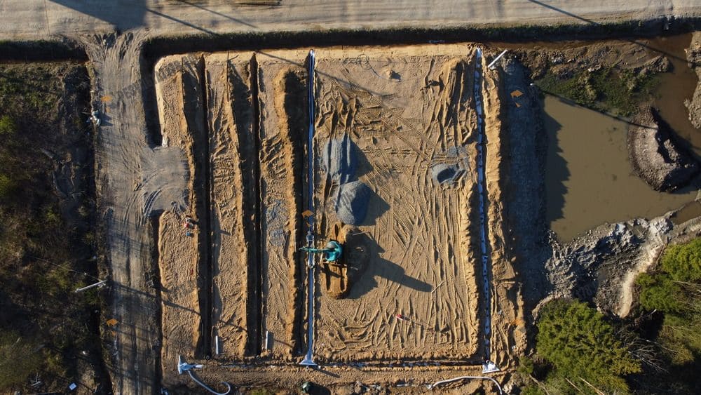 Процесс строительства дренажной системы под ключ в спб и ло 150 метр