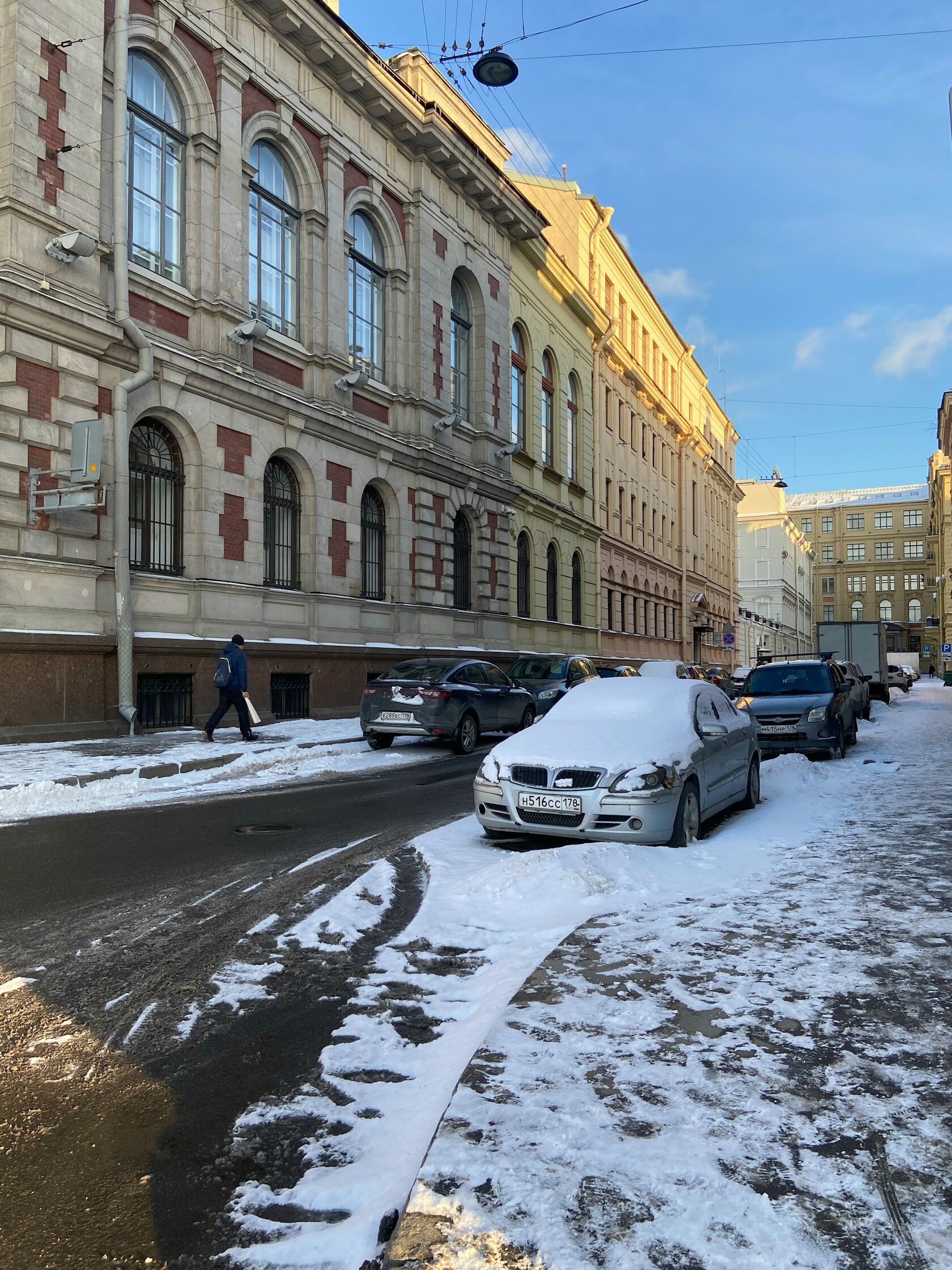 Здания Санкт-Петербургской ссудной казны, Россия, Санкт-Петербург, Банный переулок, Набережная реки Фонтанки, 70-72-74 лит В, лит Н, лит Б