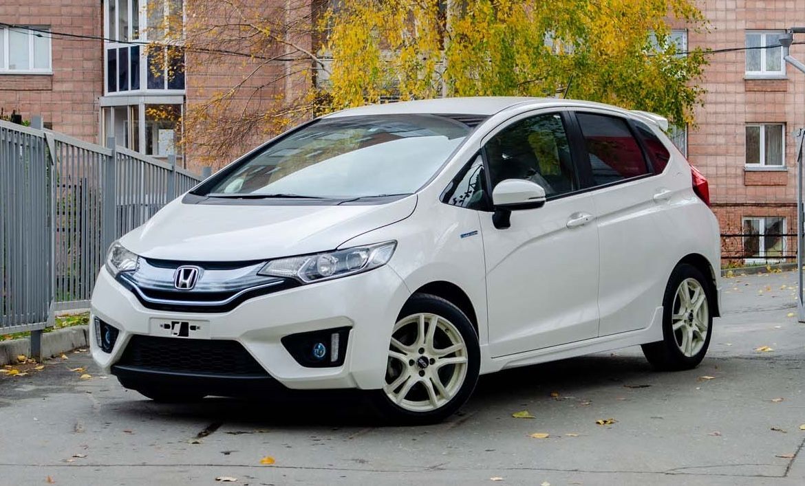 Honda Fit 2013 белая - VLK Auto