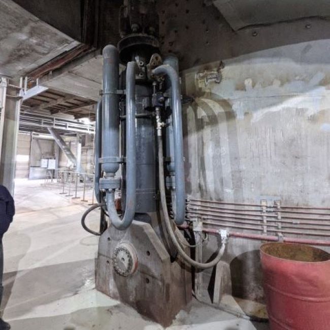 Ремонт гидроцилиндра вертикальной мельницы