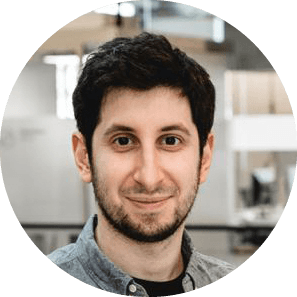 Data scientist и разработчик.