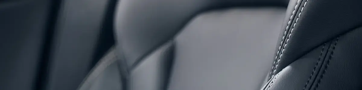 Кожаный салон автомобиля