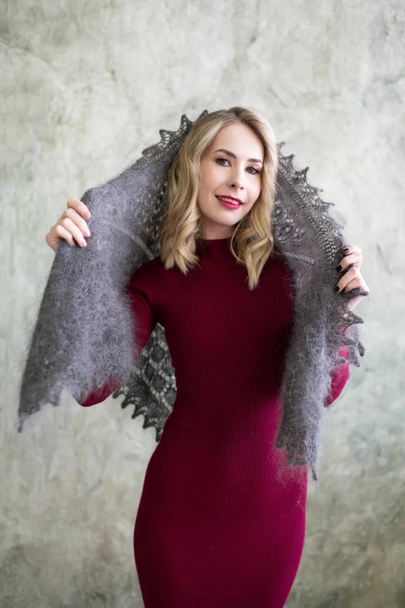 Пуховая косынка «Красивая»