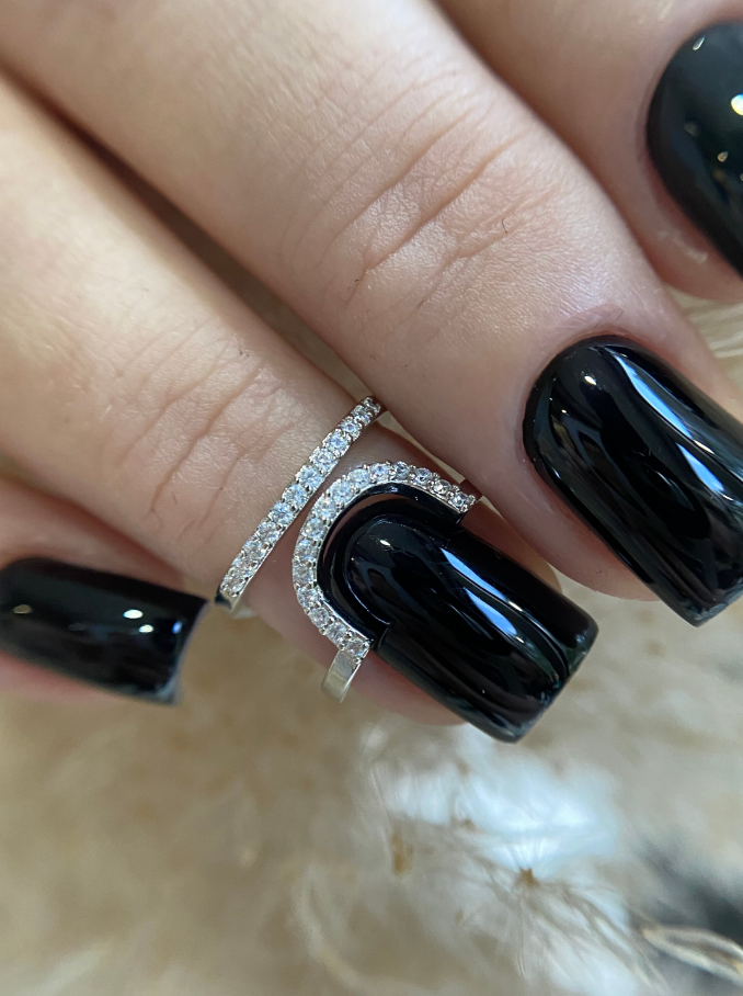 Маникюр и педикюр SR Beauty Clinic Медведково