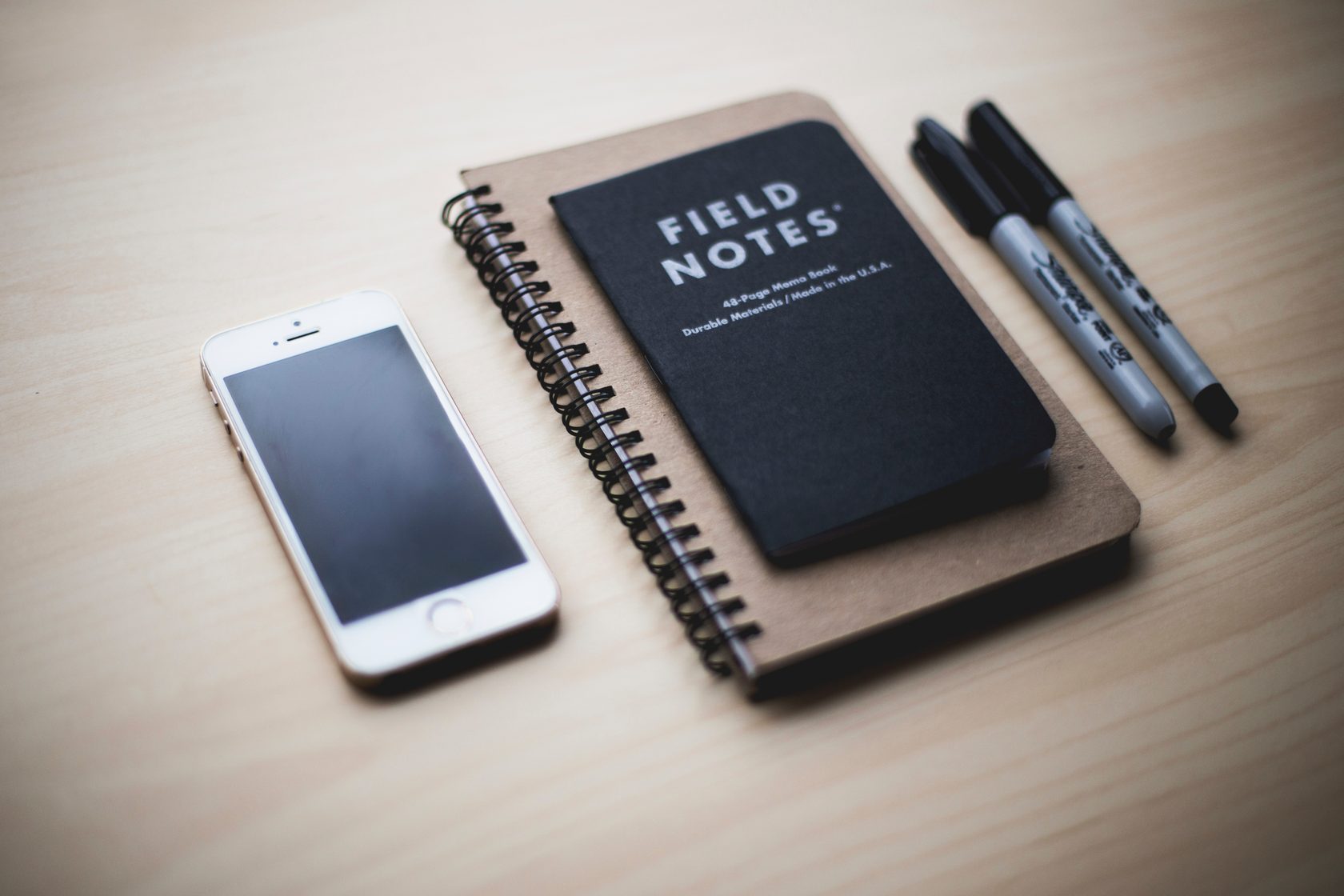 Header illustration for the article on scheduling a meeting in Zoom