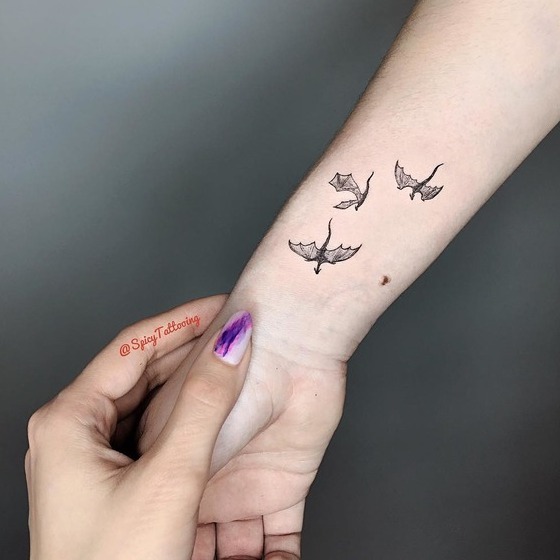Идеи для срисовки татуировки на запястье для девушек маленькие (90 фото)