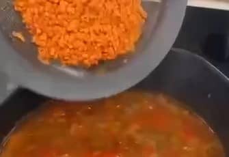 Приготовление овощного супа с чечевицей и сливками: шаг 5