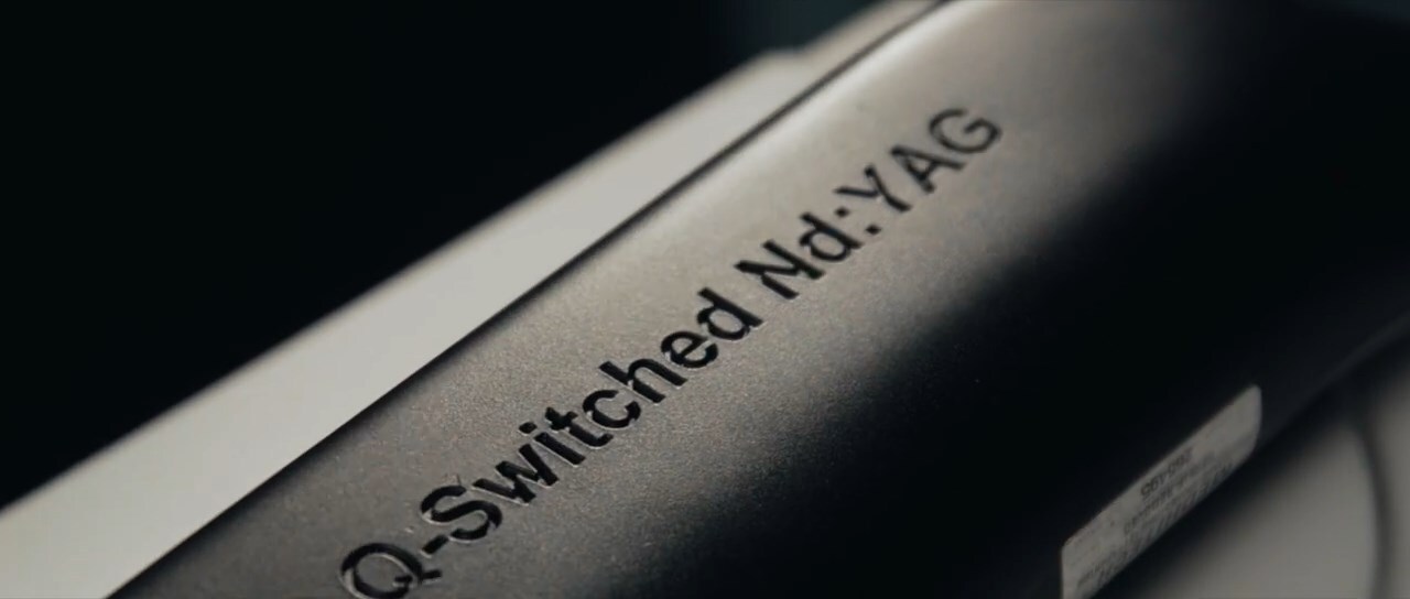 лазер для удаления тату и татуажа  QS3000 MEDHITECH