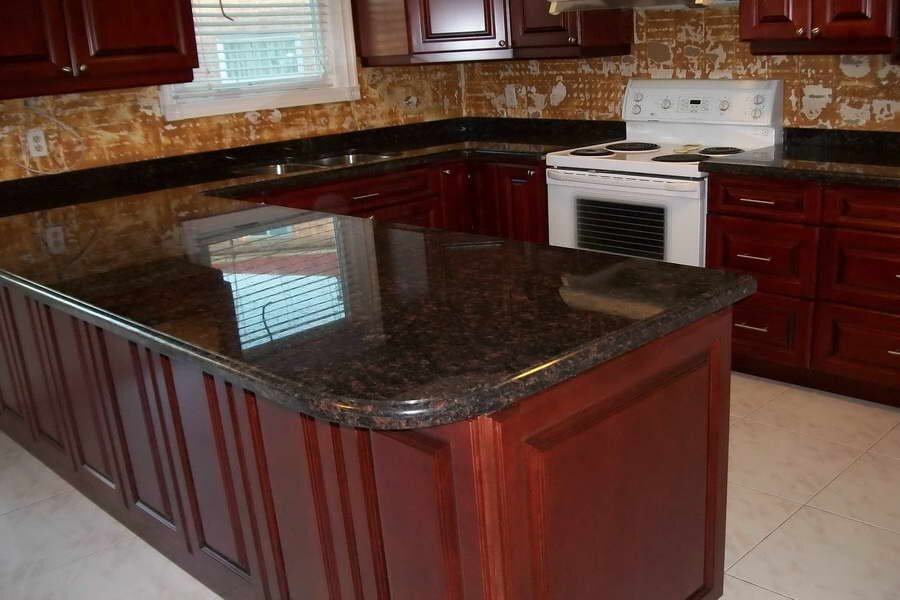 Кофейная гранитная столешница Coffee time в теплом интерьере