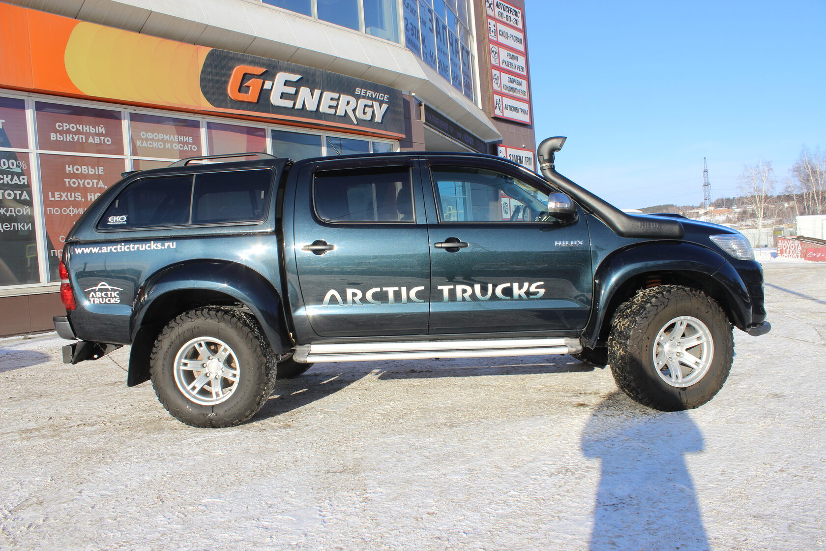 Toyota Hilux Arctic Trucks at35