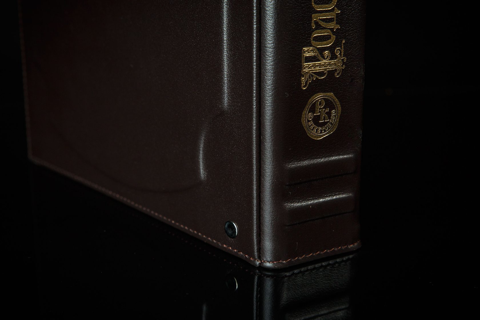 книга кожа отзывы. 2 метра кожи книга. книга кожа отзывы. книга кожа отзывы. что скрывает кожа книга.