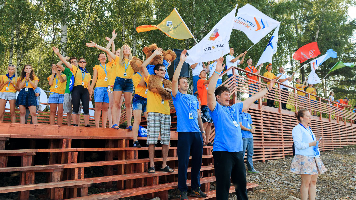 Директор школы 158 красноярск. Молодёжная политика красноярского края фотография. Красноярская молодая каверная группа. Молодежь красноярска. П.