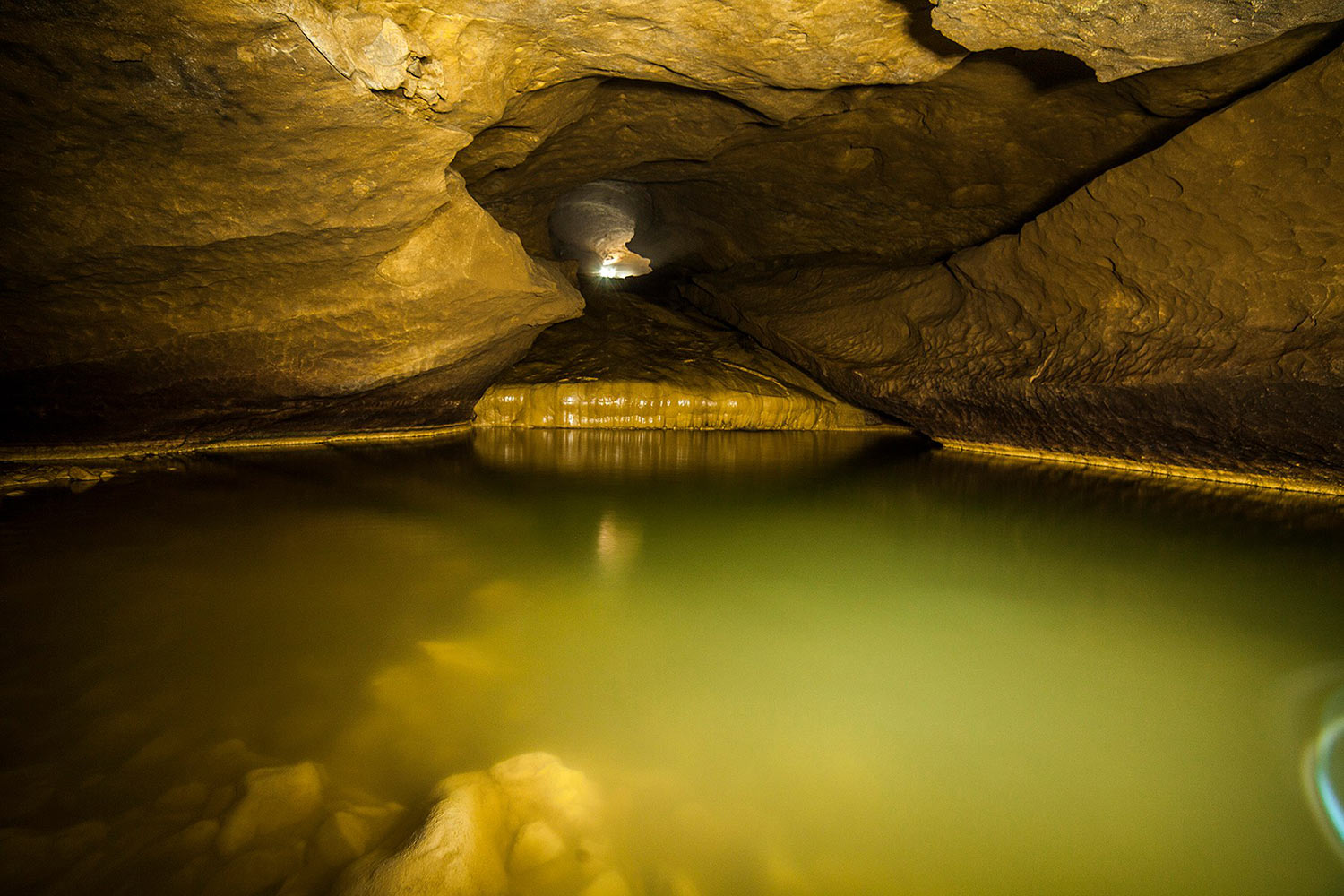Цебельдинская пещера Абхазия