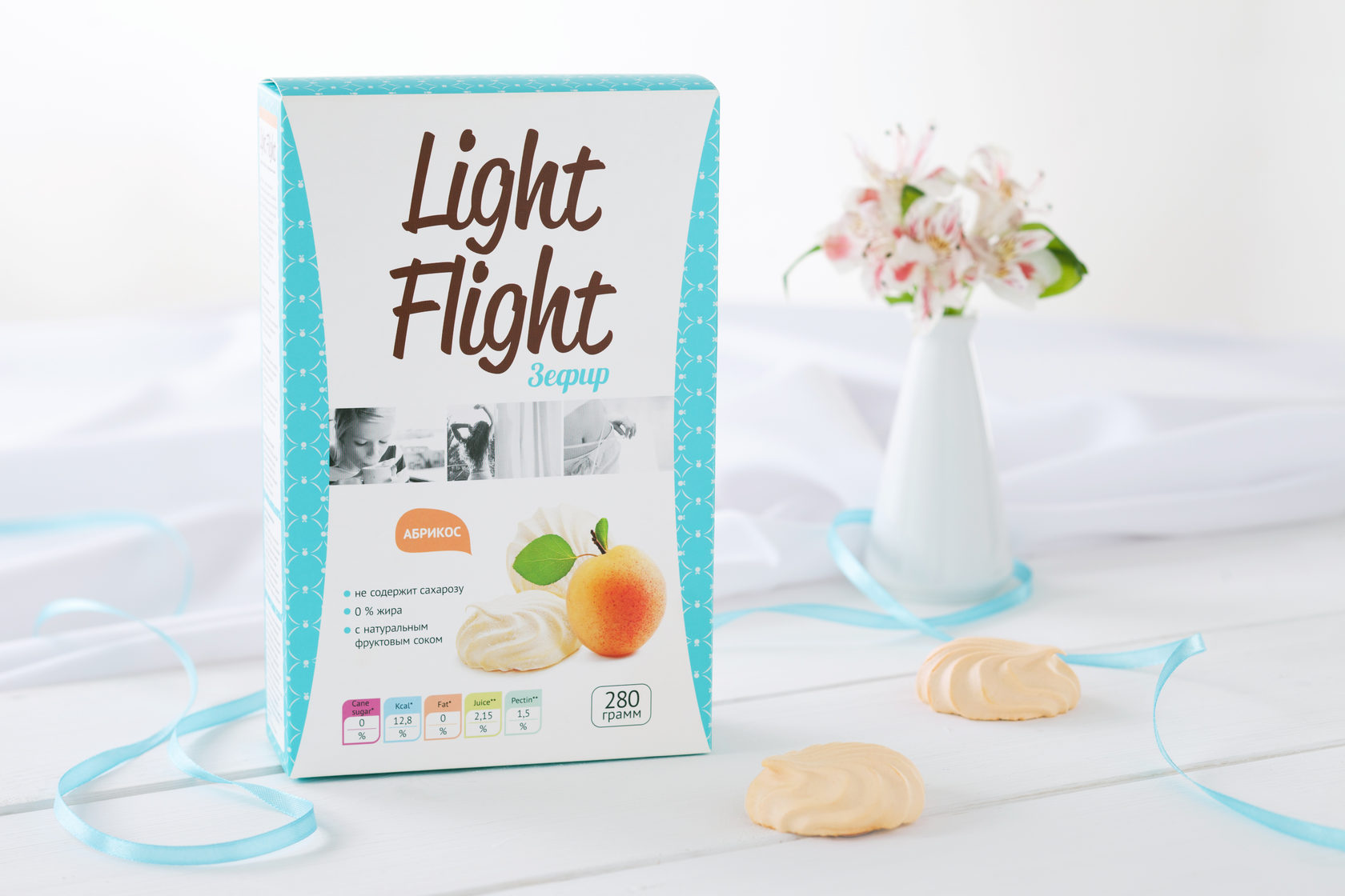 Зефирка лайт. Light Flight печенье. Лайт Флайт коробка. Зефир Лайт. Лайт Флайт бейби.