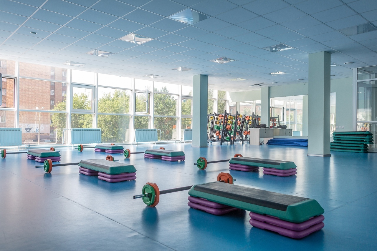 Скакалка фитнес красноярск урванцева. Студия скакалка бугульма. Скакалка фитнес красноярск. Красноярск микрорайон северный улица урванцева 21 скакалка. Скакалка для скиппинга.