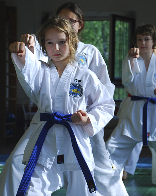 Спортивные сборы со спортивным клубом проспорт, это продуктиыно, позитивно и результативно. Спортсмены выезжают на спортивные сборы два раза в год, зимой в зимние каникулы и летом на летние каникулы. На сборы могут ехать все желающие от 5 лет и старше. До встречи на сборах.