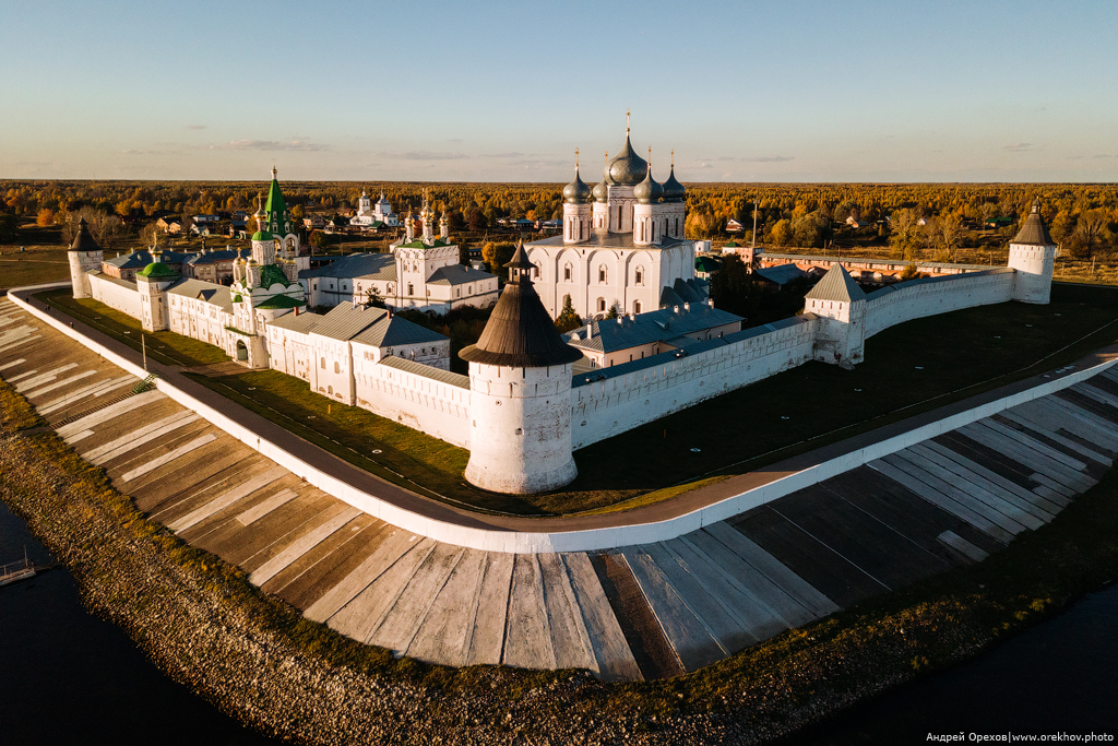 Желтоводский Макариев монастырь Троицкий собор