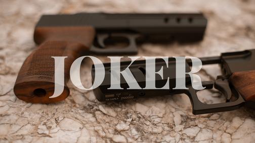 Joker kurs. Пистолет Джокер 22лр. Джокер kurs 22lr. Пистолет Джокер курс. Пистолет Джокер 22 ЛР законный ли в России.