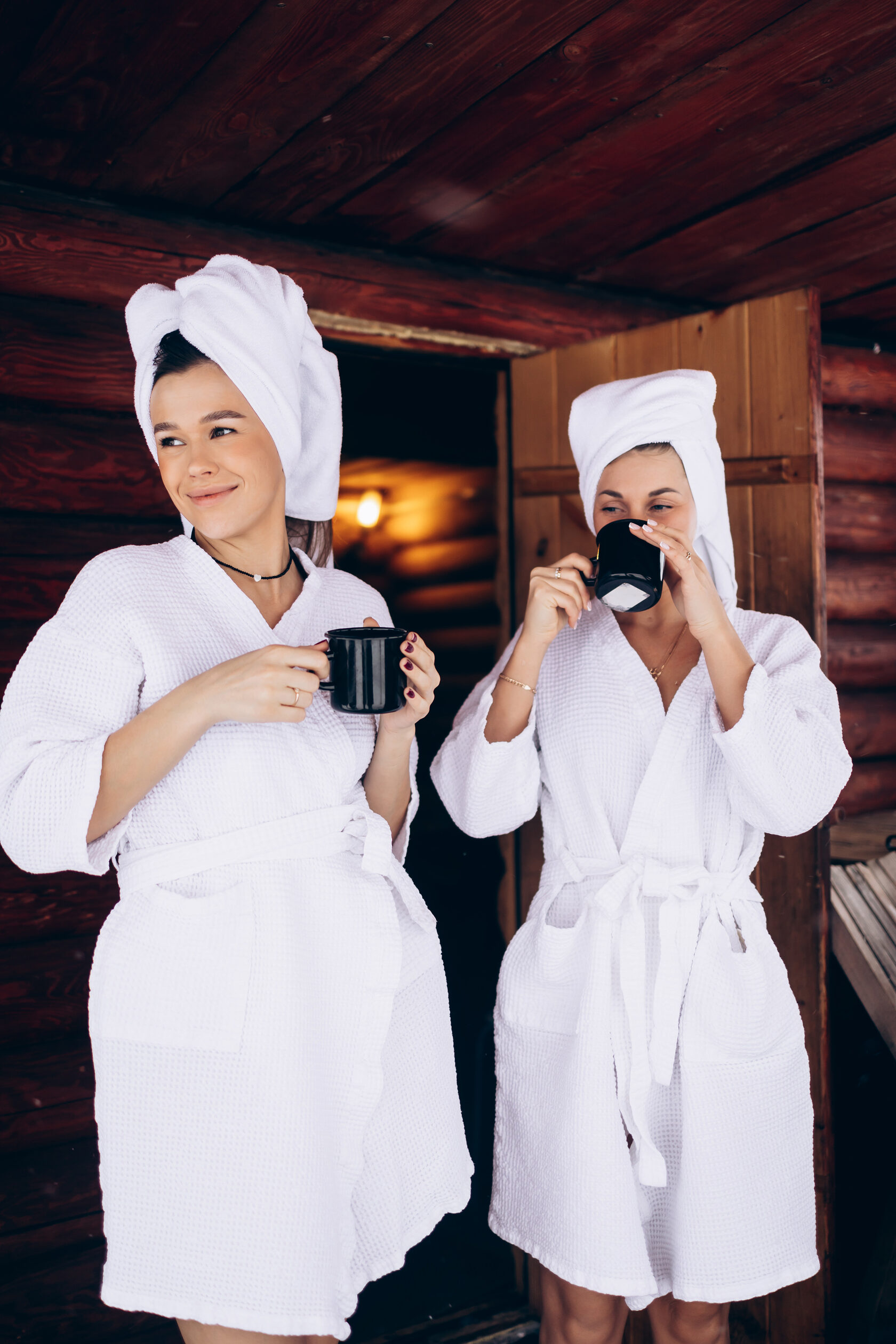 Гости наслаждаются отдыхом в Поляна LOFT