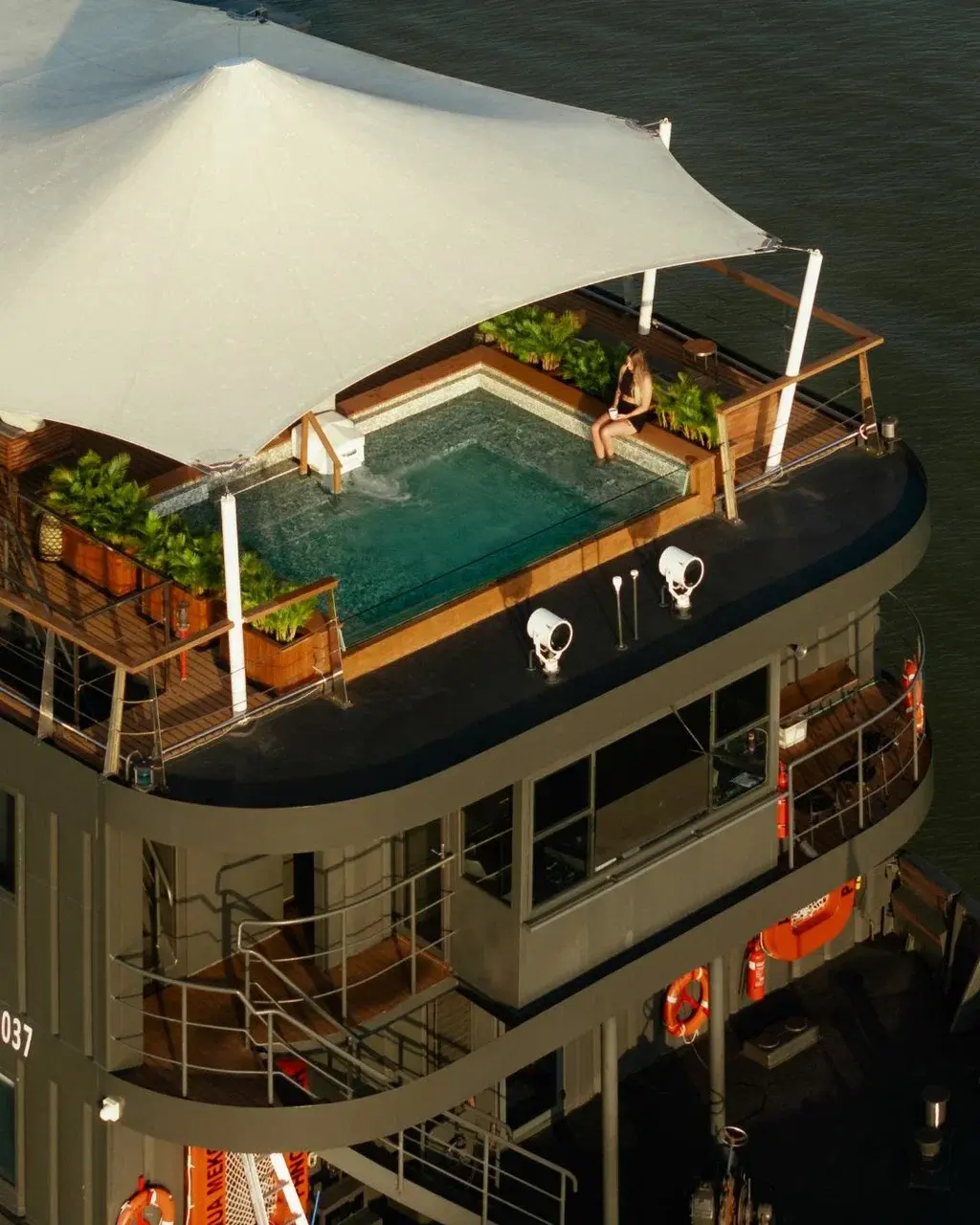 Камерный круиз по Амазонке