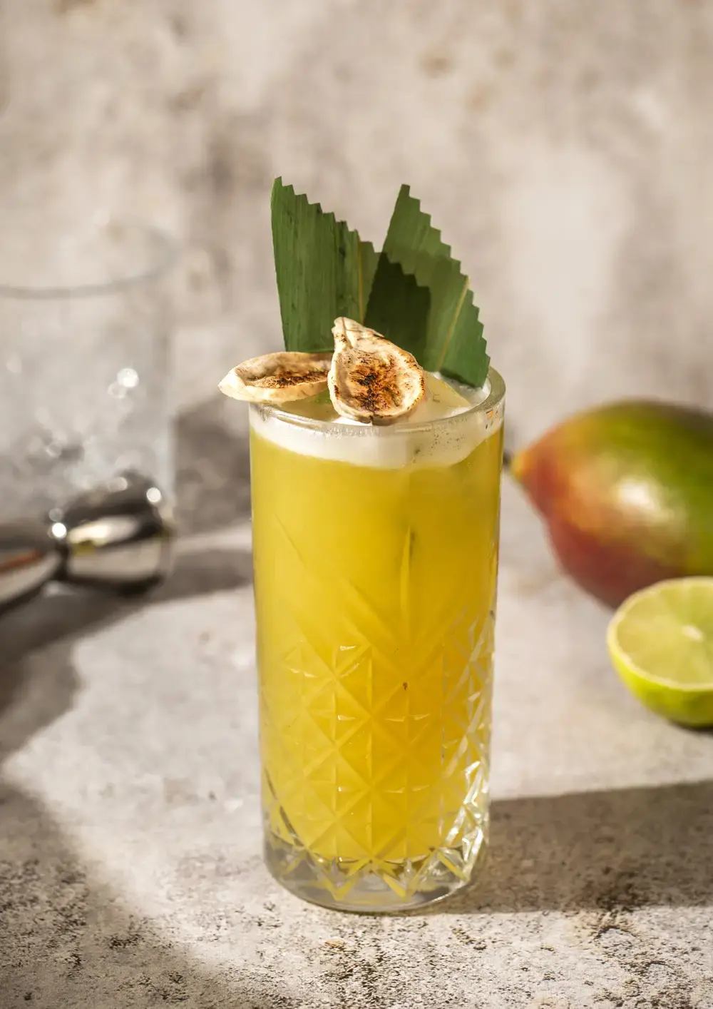 Коктейль TROPICAL CAIPIRINHA — Drink Boutique