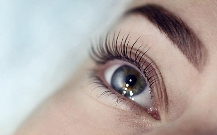 Уход за кожей вокруг глаз: как избавиться от кругов и мелких морщин