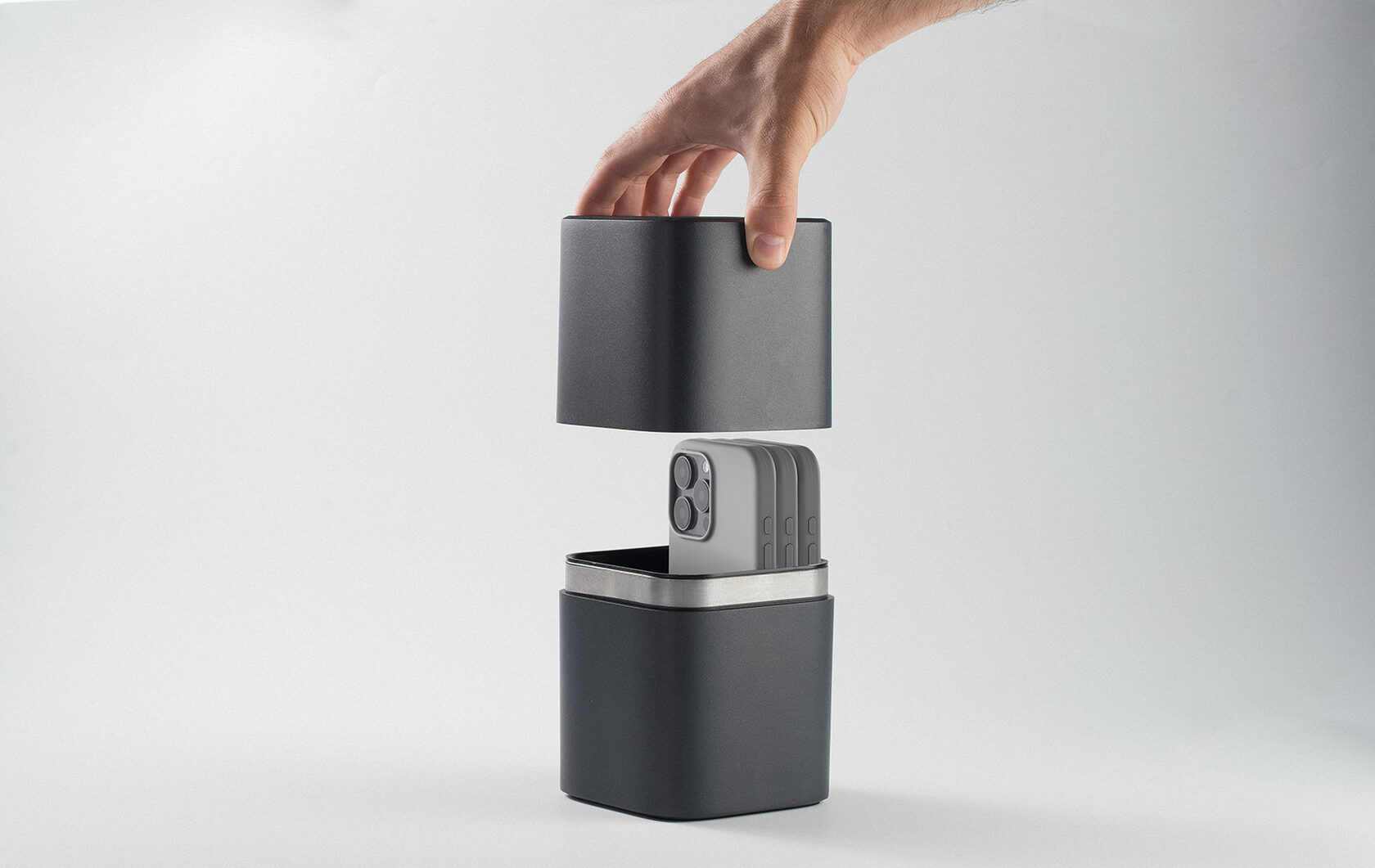 Капсула Фарадея для блокировки смартфонов