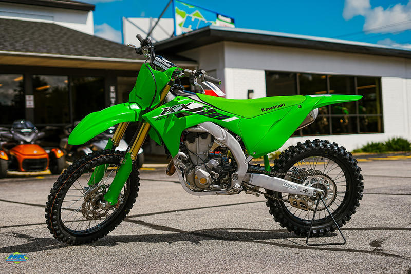 Kawasaki приостанавливает продажи моделей KX450, KX450X и KX 450SR 2025 года