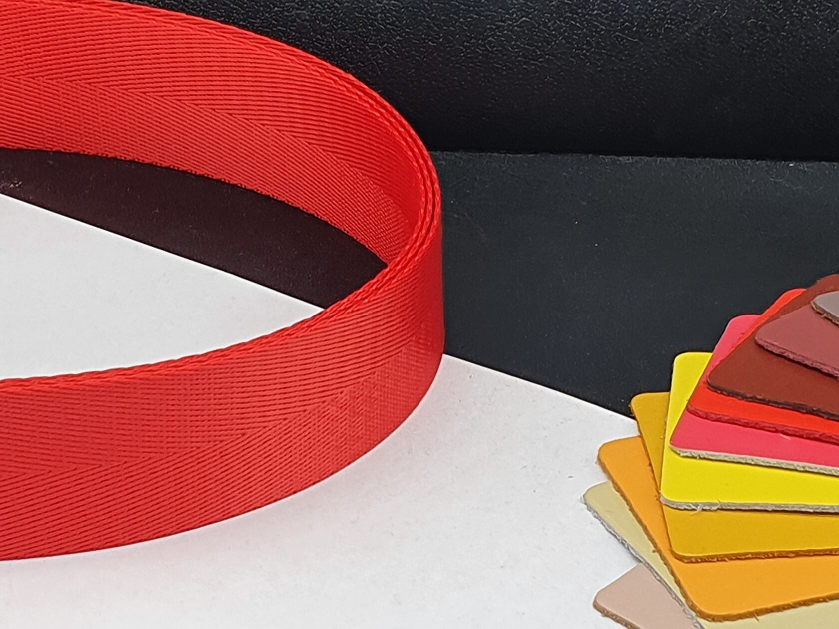 Корозащитная стропа t-max 8см х 3м, 12000кг w0694. Лента ременная/окантовочная ширина 22мм красная. Стропа для чего используют. Строп стп 3 т, 5 м, 90 мм. Стропа для чего используют.