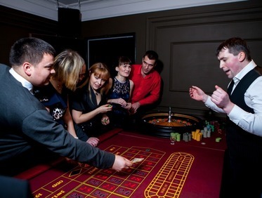 Заказать американский корпоратив для страховой фирмы