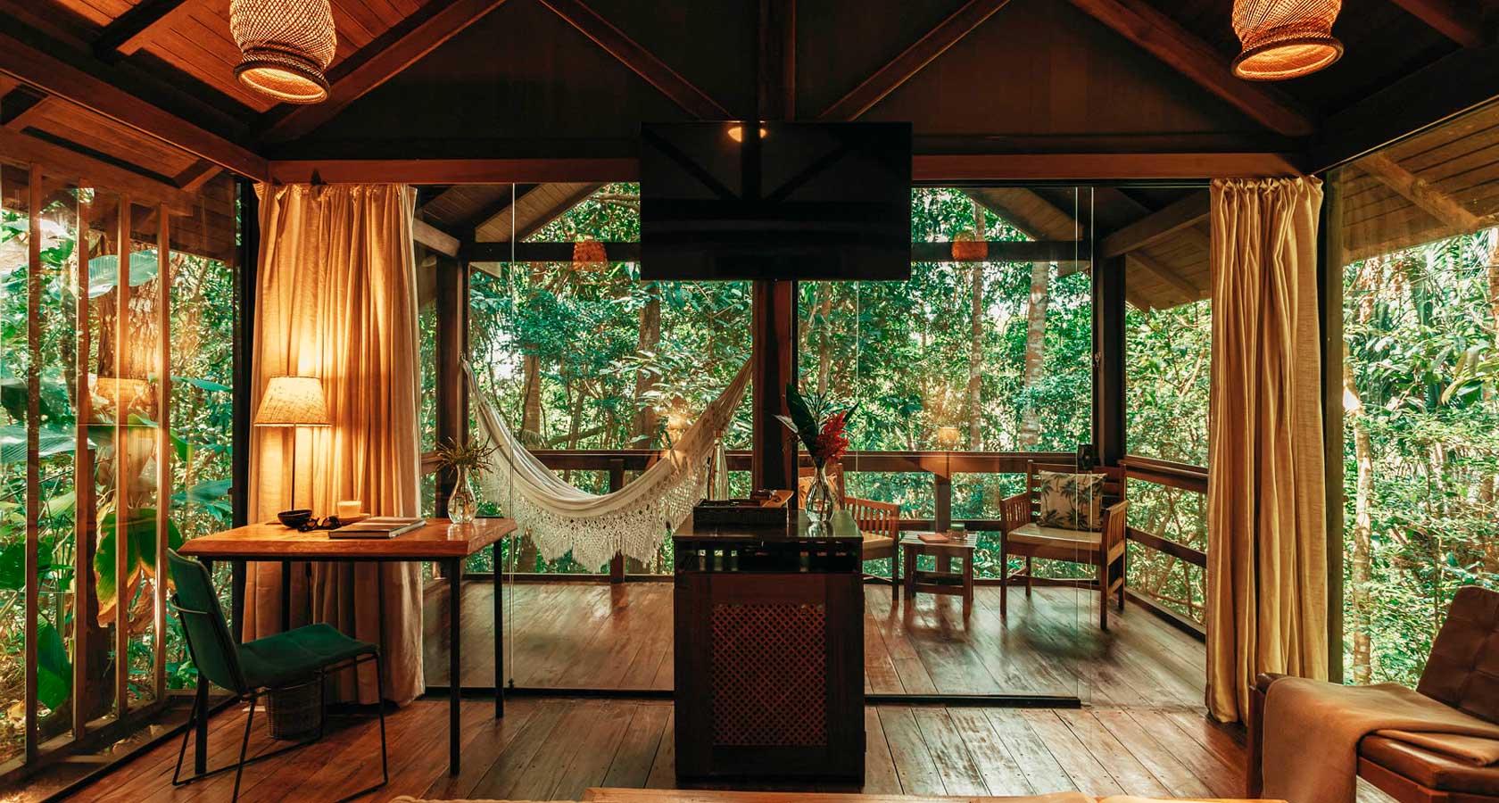 На фото: отель на реке Амазонка в Бразилии Villa Amazonia - Anavilhanas Jungle Lodge