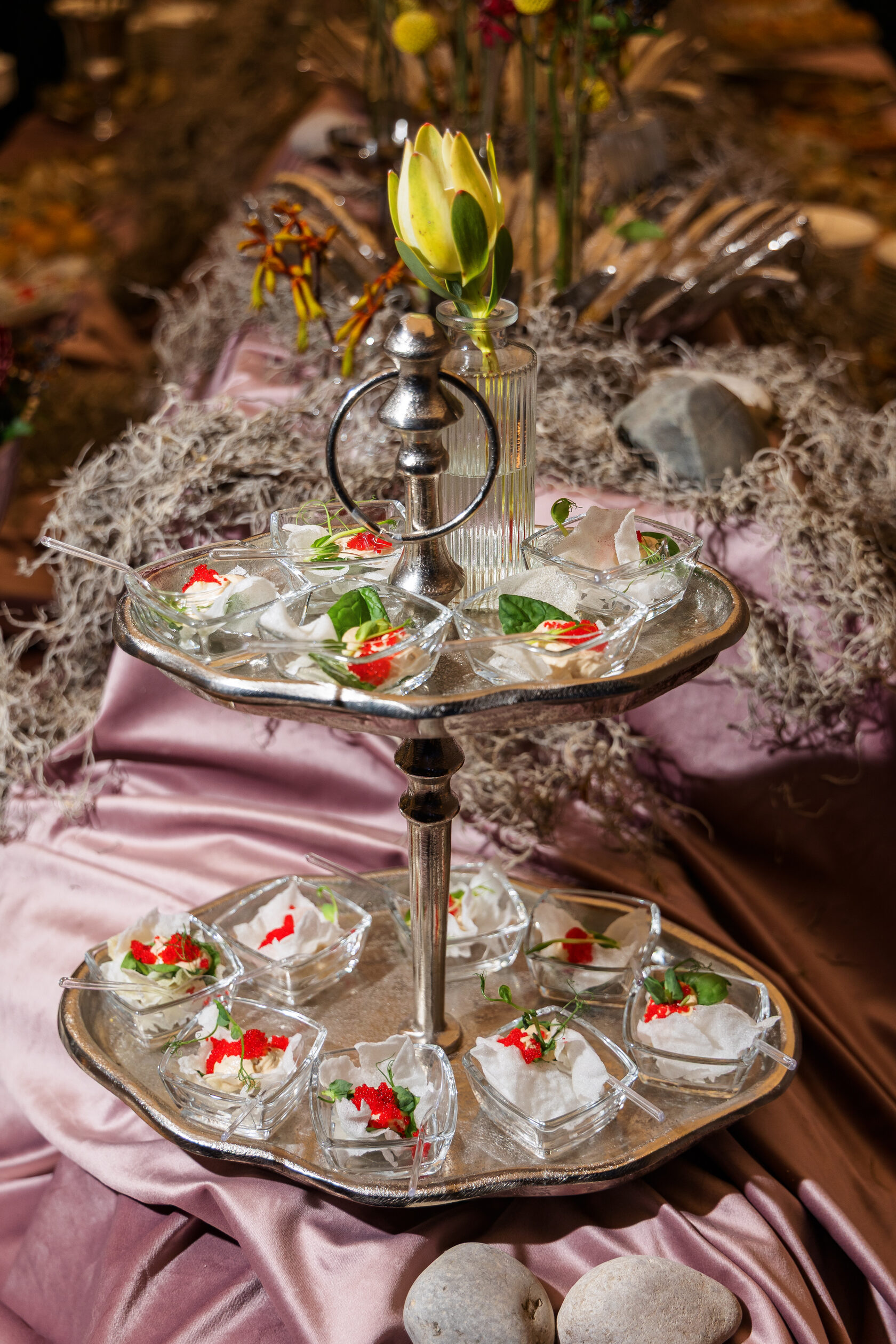 Холодные закуски на фуршетном столе — выездной кейтеринг Smile Event Catering Москва