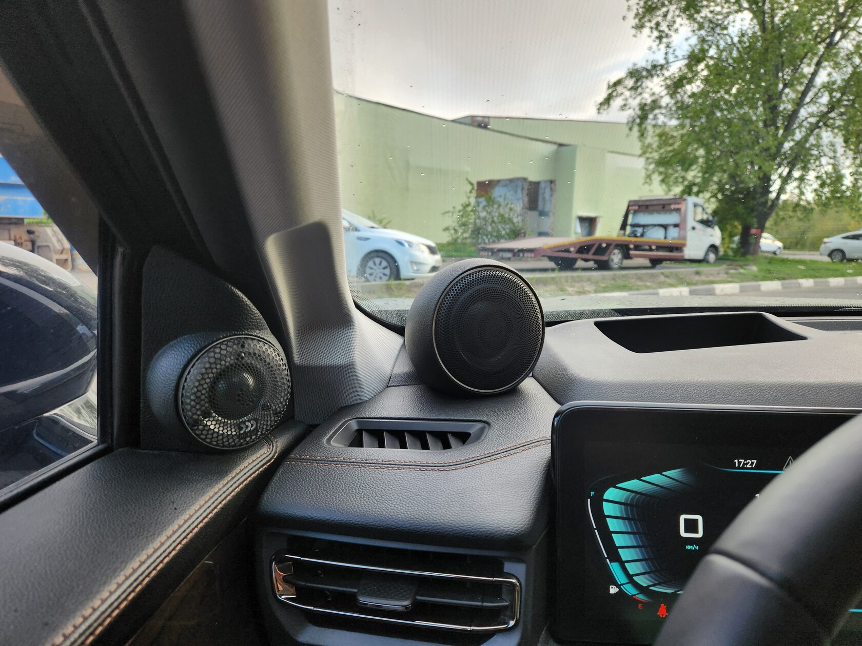 установка автозвука в exeed vx