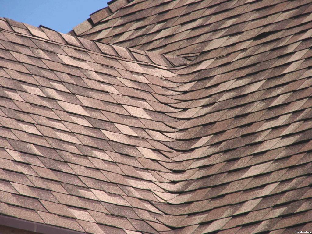 Крыша стоит магазин. Крыша стоит магазин. Крыша стоит магазин. Черепица полимернаполненная. Кровельная черепица «roofing tiles».