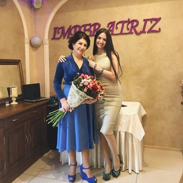 Ануш и Диана Амбарян