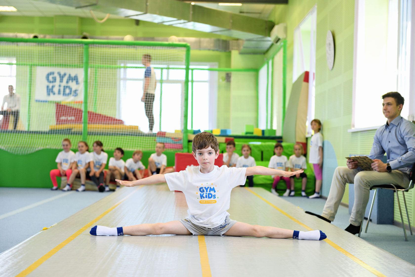 Онлайн-курс от ведущих тренеров всероссийской сети гимнастических центров G...